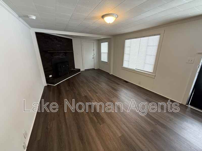 94 Sumner Ave Nw - Photo 3 of 12