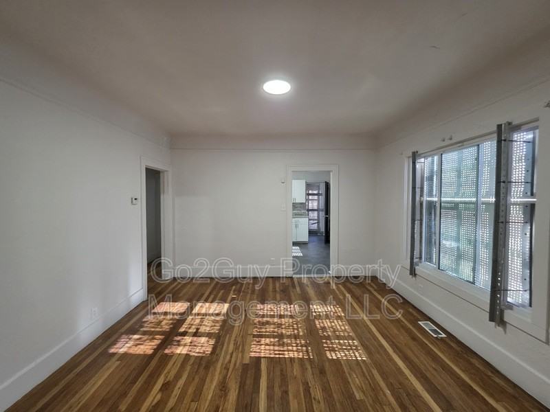 5502 Audubon Rd - Photo 5 of 24