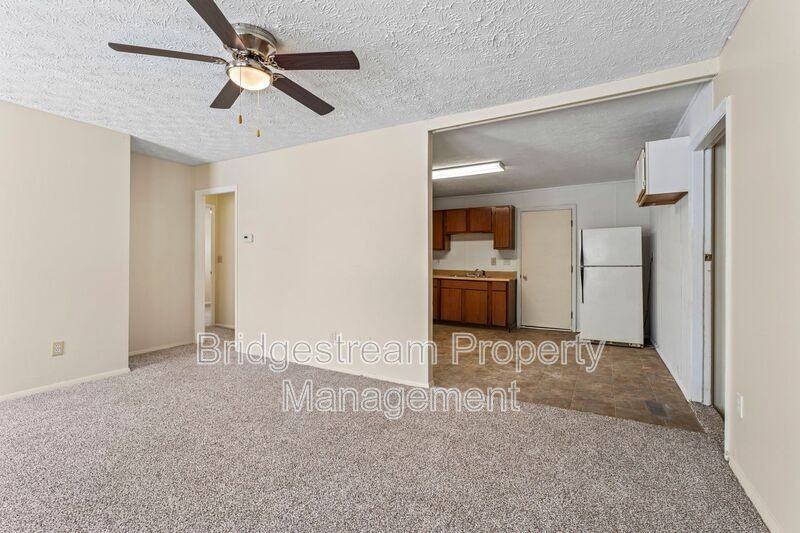 230 Pat Ln - Photo 4 of 18