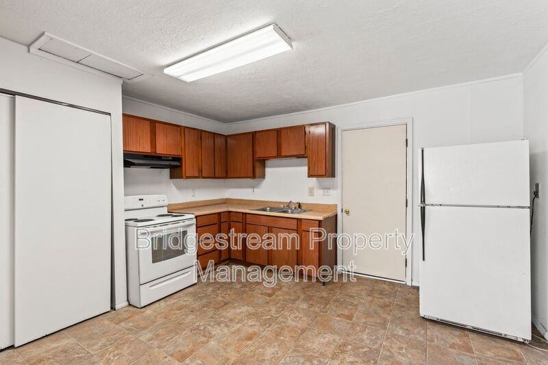 230 Pat Ln - Photo 5 of 18