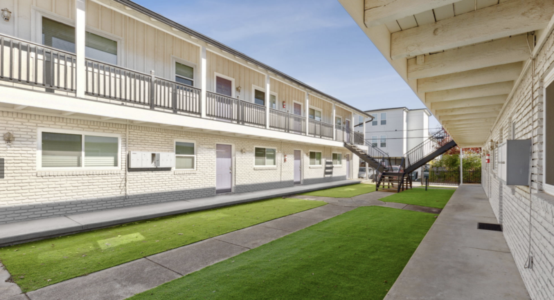 3123 S University Dr - Photo 3 of 13