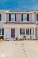 featured image of 109 Oxfordshire St #13