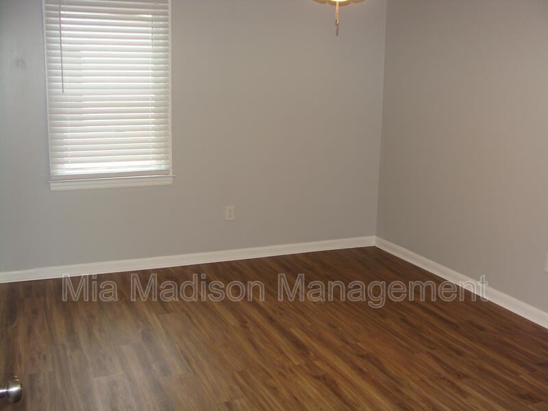 11 Catherine Cir - Photo 6 of 15