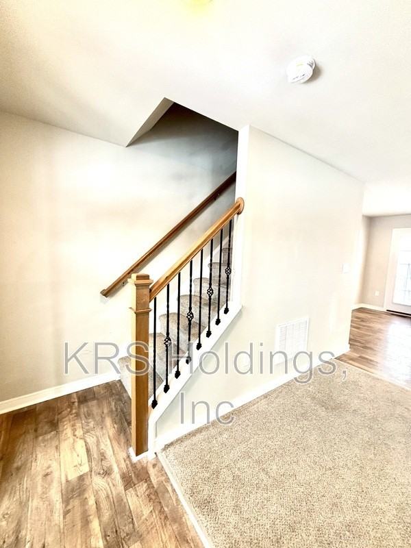 6093 Flintstone Dr - Photo 7 of 14