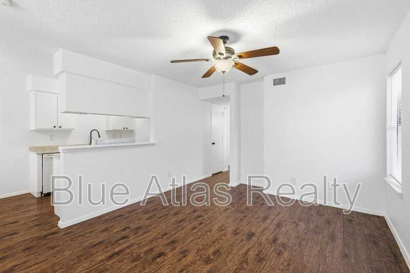 5104 Herrick Ct - Photo 4 of 15