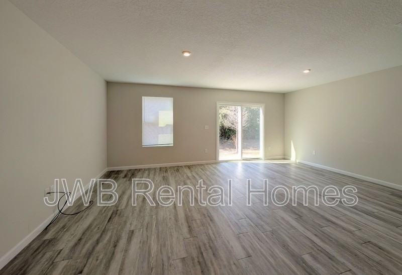 8236 Halls Hammock Ct - Photo 6 of 20