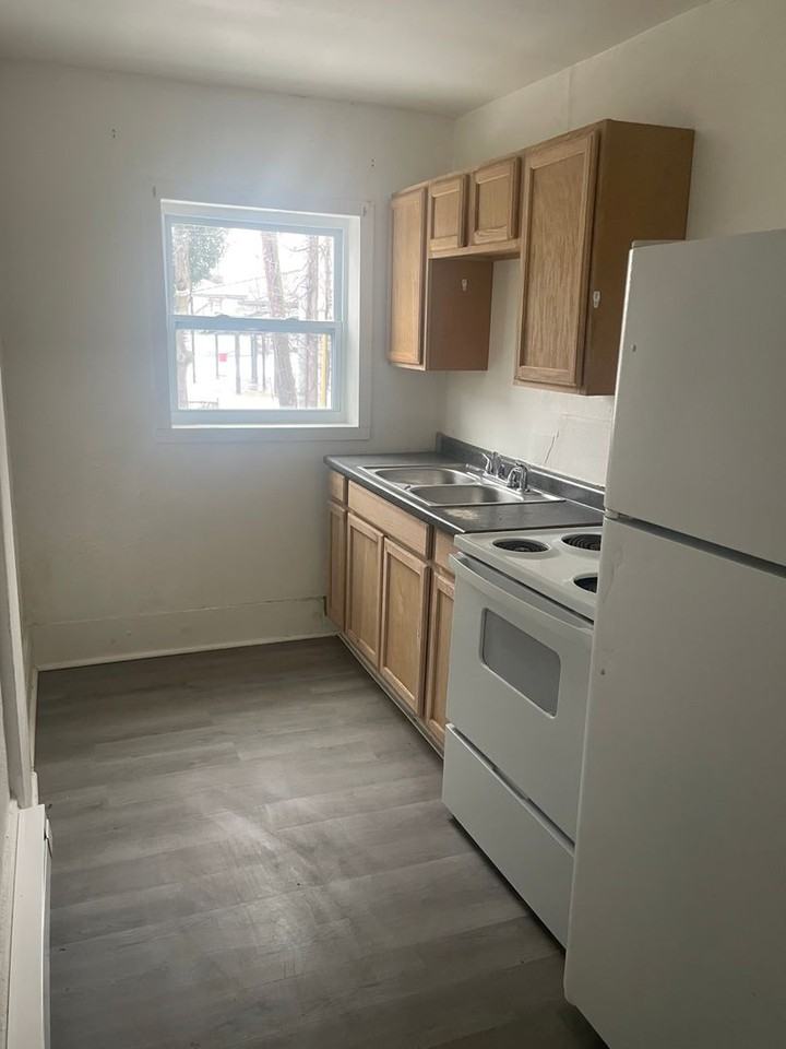 529 Nancy Street - Photo 7 of 11