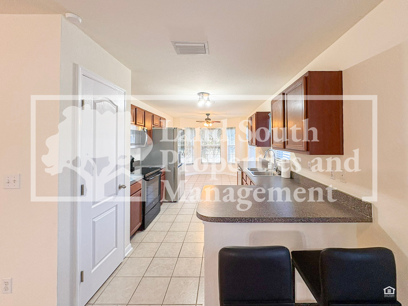 8755 Fort Socrum Village Way - Photo 7 of 30