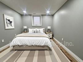 featured image of 2531 Cavendish Dr #3