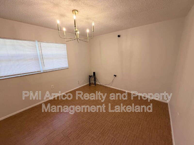 1211 Robert King High Dr - Photo 3 of 16