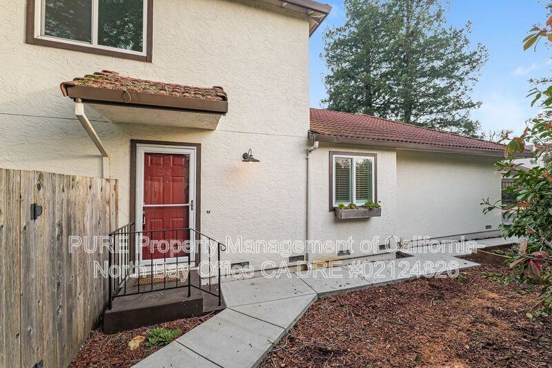 9 Front Ct - Photo 2 of 18