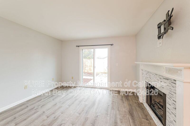 9 Front Ct - Photo 4 of 18