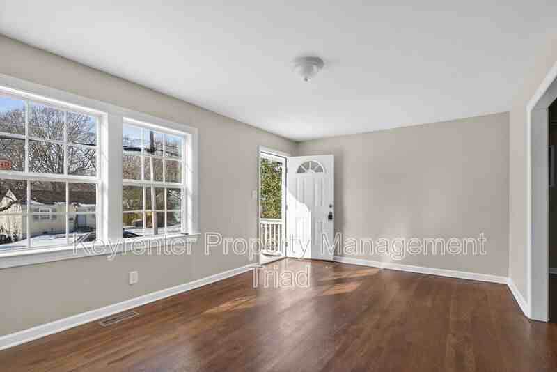 1106 Sykes Ave - Photo 2 of 25