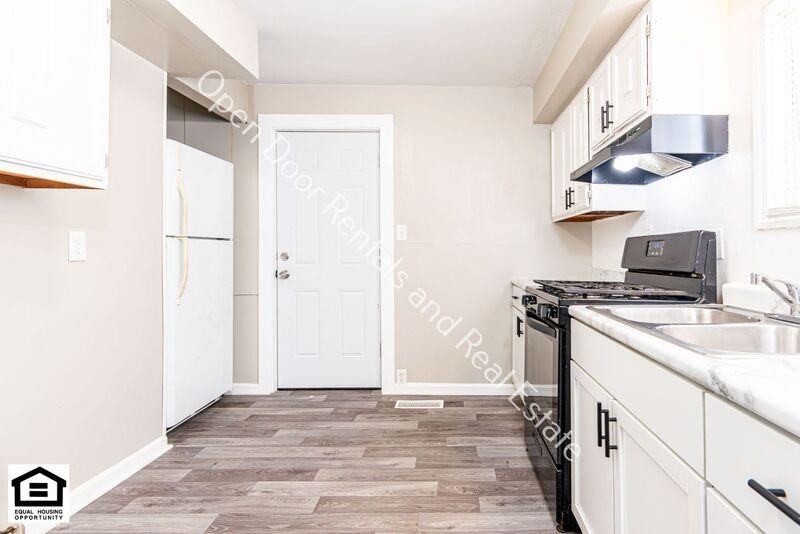 229 E Williams St - Photo 6 of 17