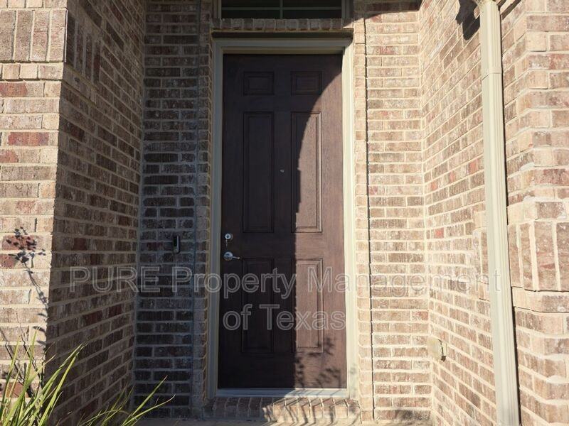 214 Roaming Dr - Photo 2 of 27