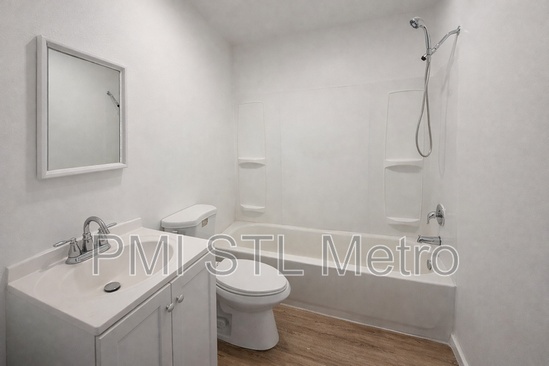 5633 Parchester Dr - Photo 3 of 8