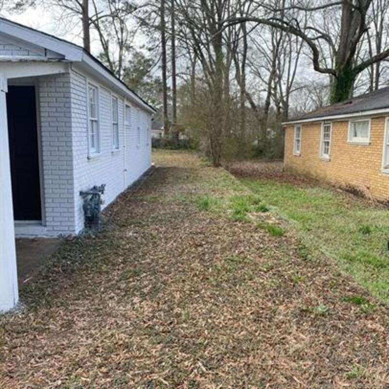 1324 Drewery Ave - Photo 4 of 17