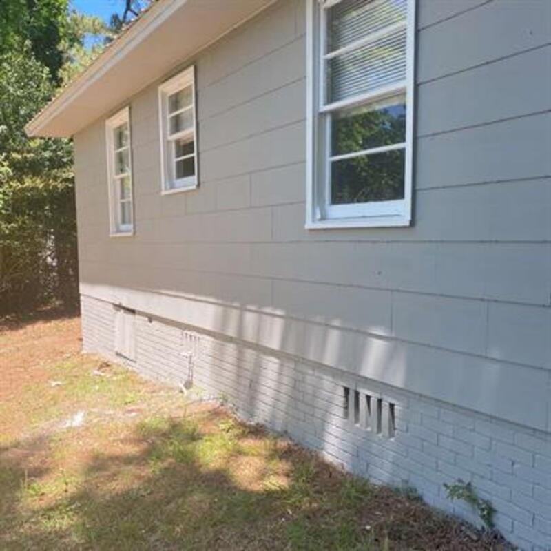 112 2nd St Sw - Photo 2 of 10