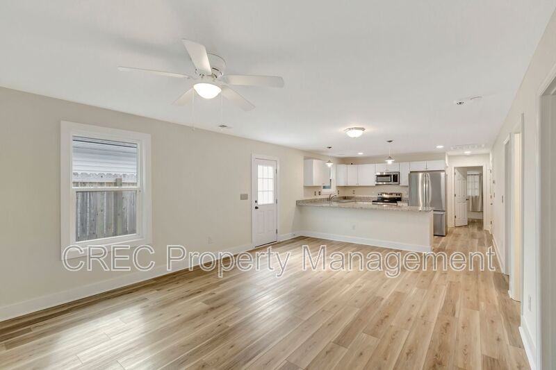 6961 Raymond Ave - Photo 3 of 26