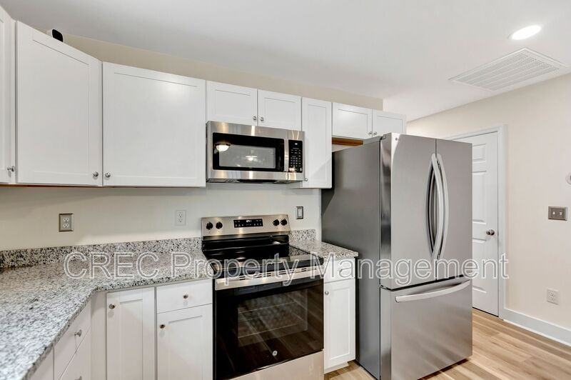 6961 Raymond Ave - Photo 7 of 26