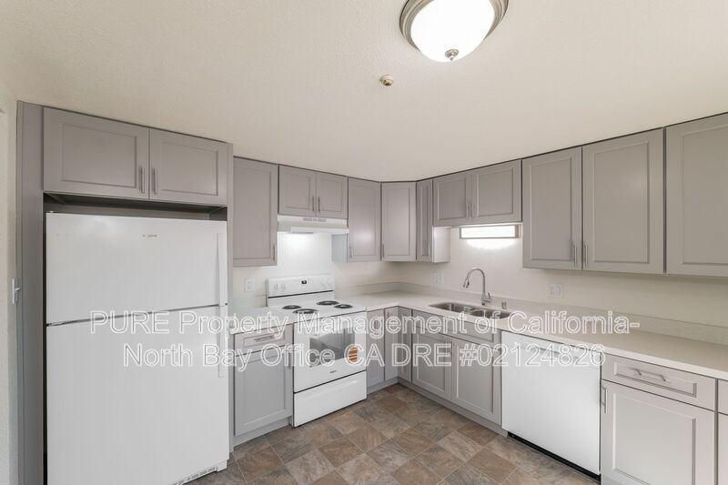 1625 Slater St #A1 - Photo 2 of 16