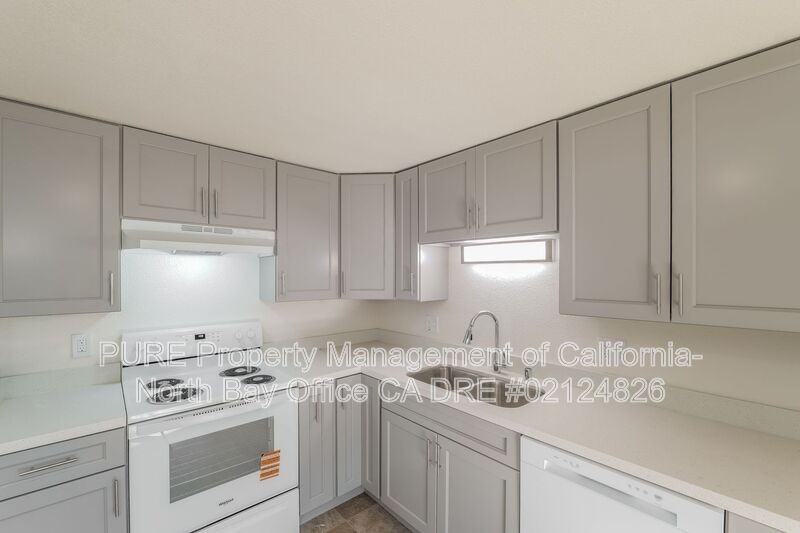 1625 Slater St #A1 - Photo 4 of 16