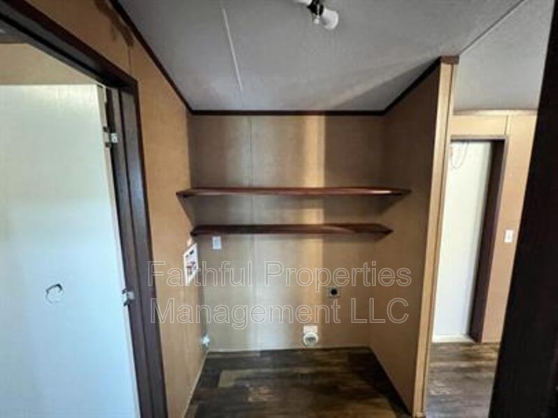 10531 Shadow Wood Cir - Photo 5 of 19