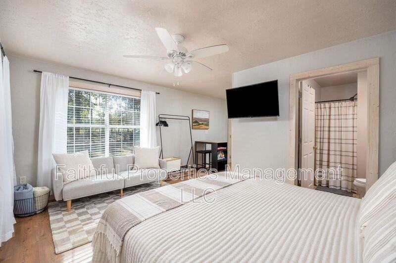 13584 Farm To Market Road - Photo 3 of 10