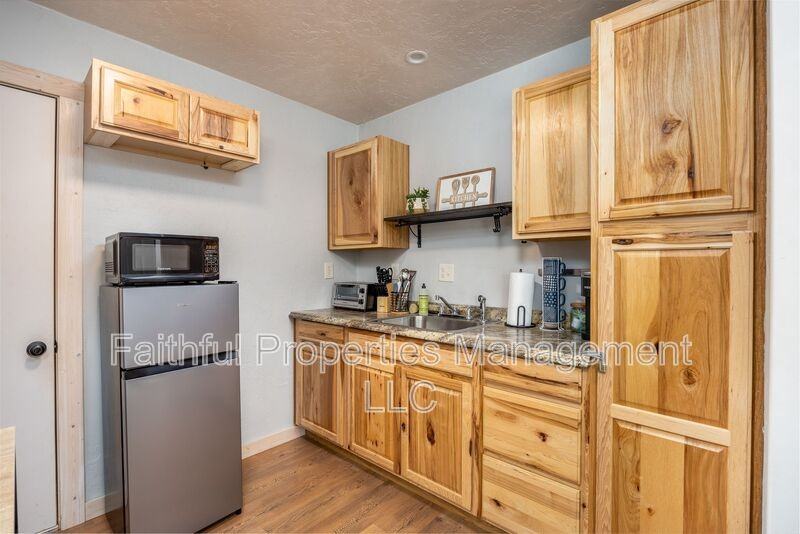 13584 Farm To Market Road - Photo 7 of 9