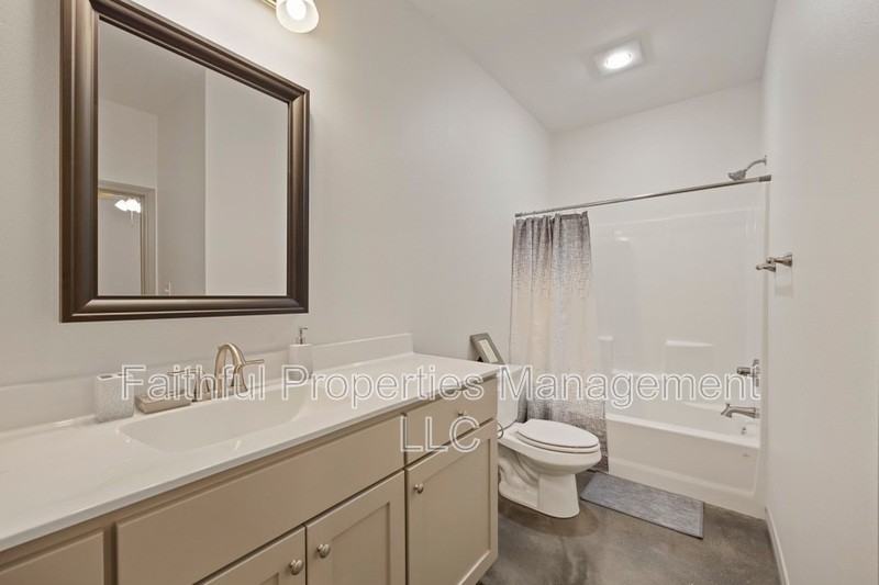 16374 County Road 4137 - Photo 6 of 10