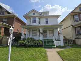 featured image of 3759 Columbus St