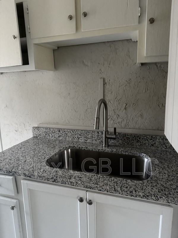 117 Mc Gregor St - Photo 5 of 7