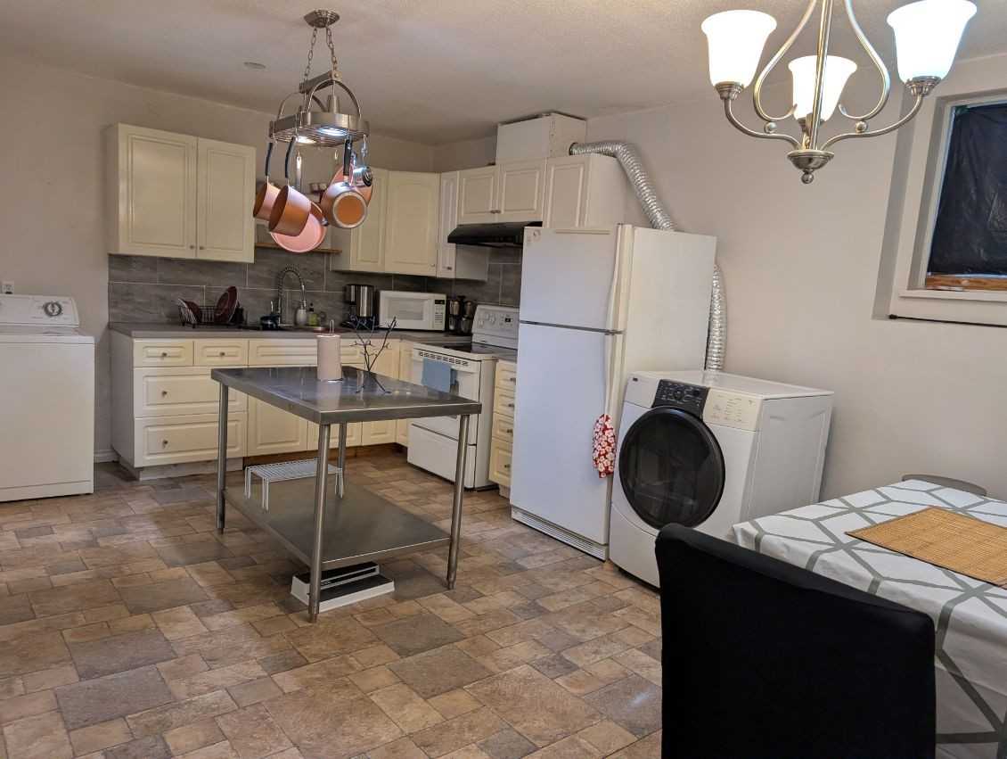 68 Ave & 144 St - Photo 7 of 11