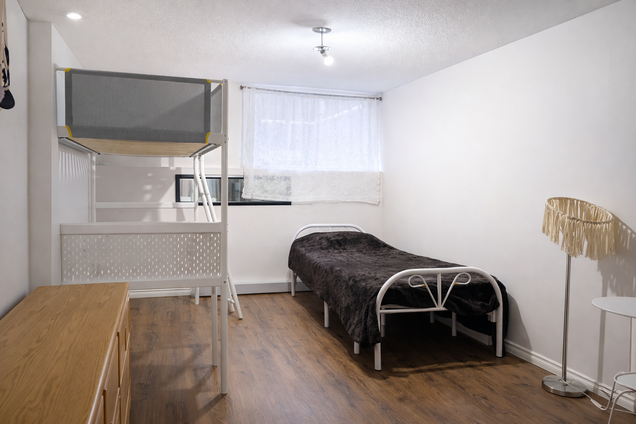 68 Ave & 144 St - Photo 2 of 12