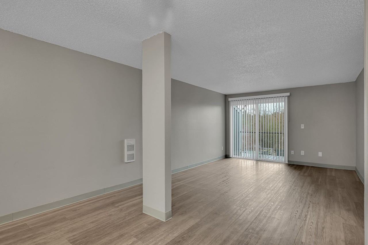 #307 LYNMARIE APARTMENTS - Photo 7 of 50