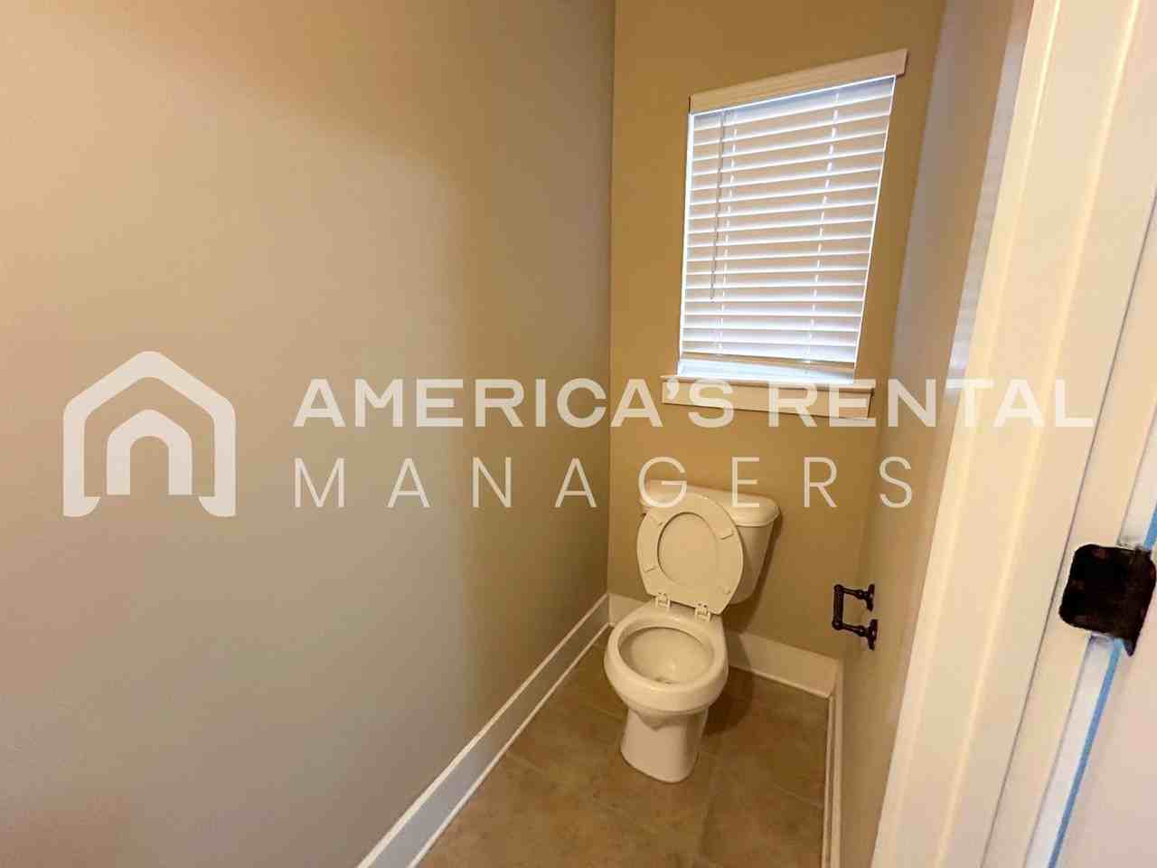 4241 Lochshire Ln - Photo 5 of 34