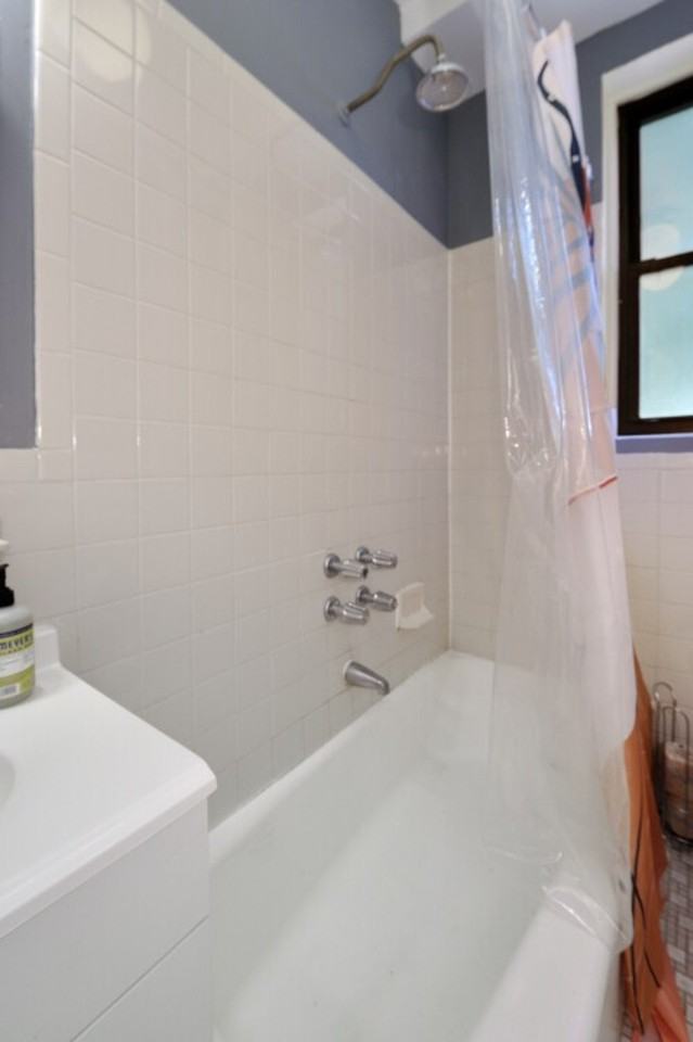 321 E 78th St #1323954P - Photo 5 of 19