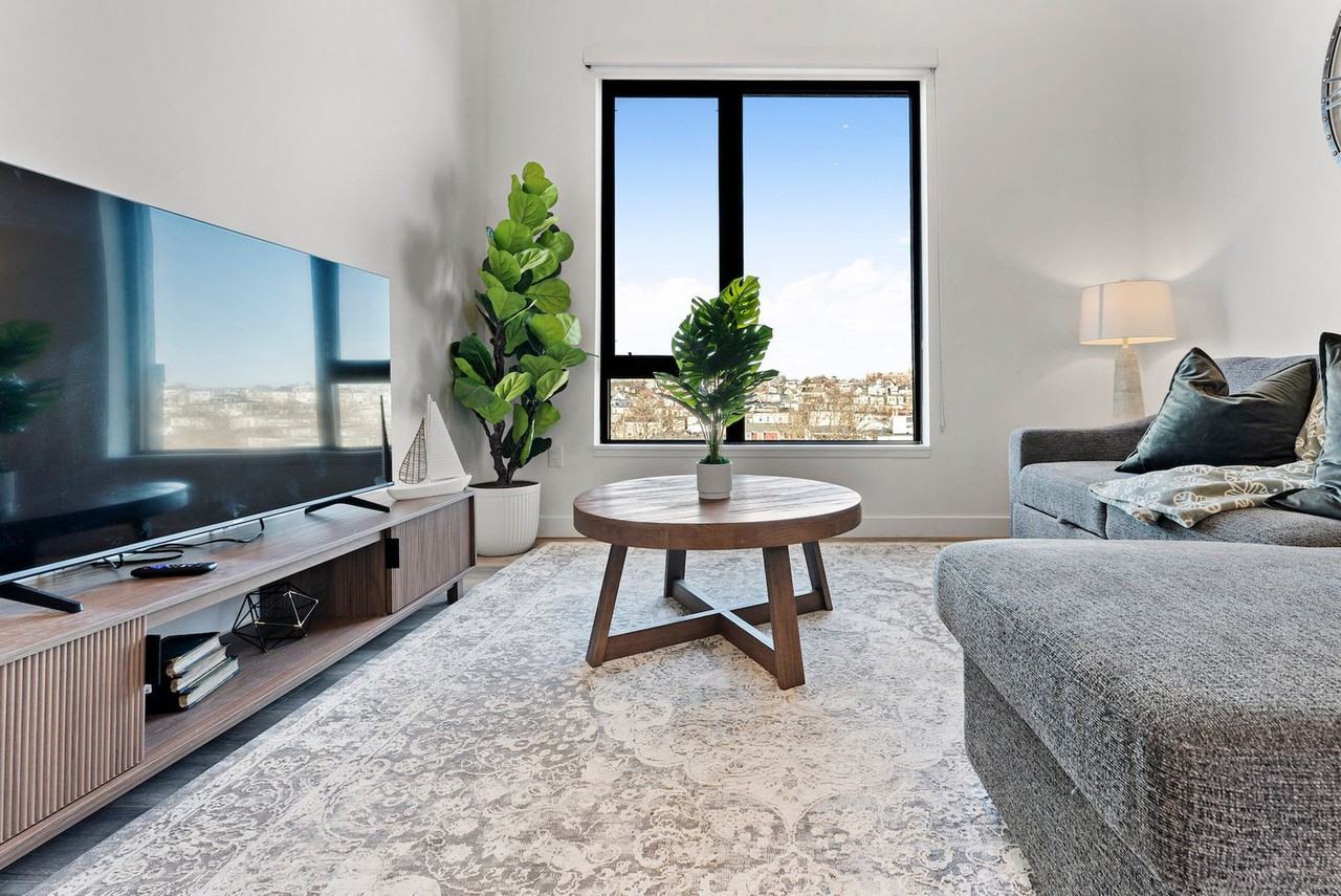 282 Bremen St #1240295P - Photo 2 of 34