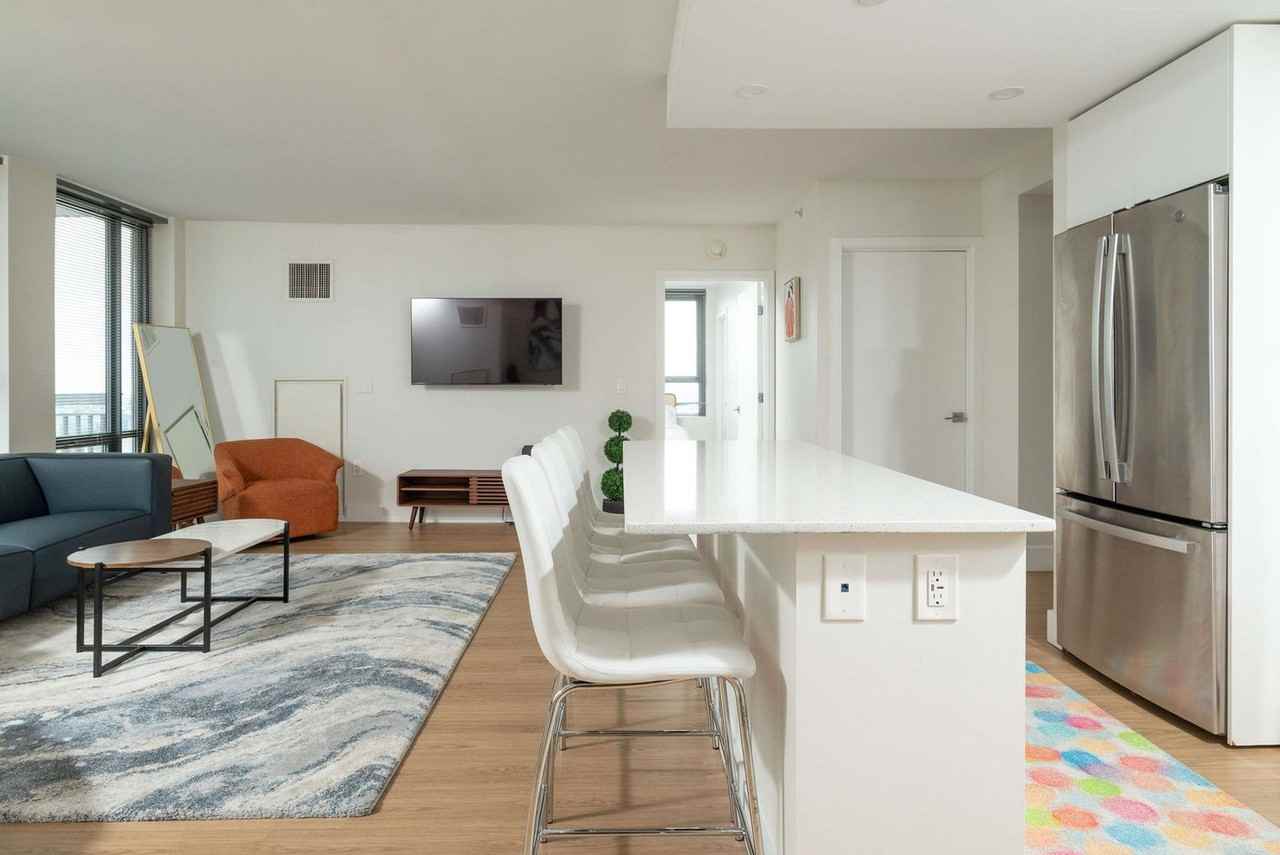 677 Washington St #1322145P - Photo 5 of 50