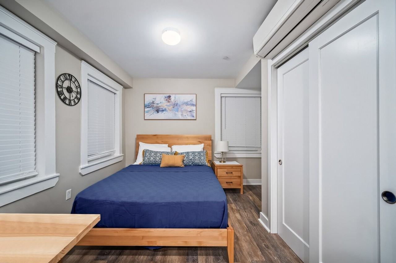 396 Hanover St #1364230P - Photo 4 of 7