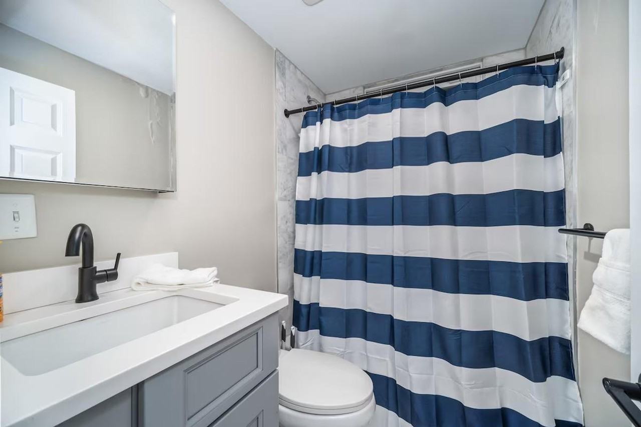 396 Hanover St #1364230P - Photo 7 of 7