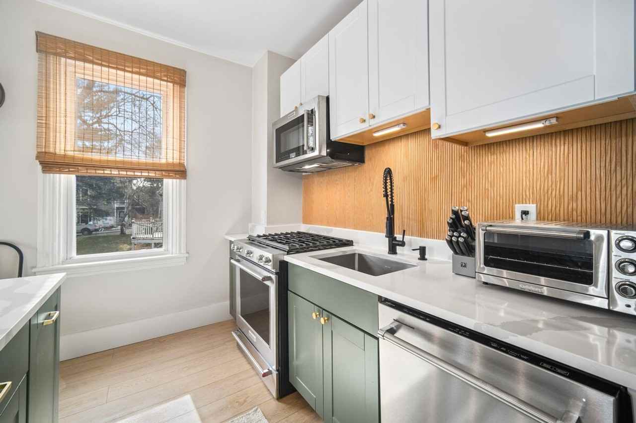 105 Paul Gore St #1364242P - Photo 7 of 35