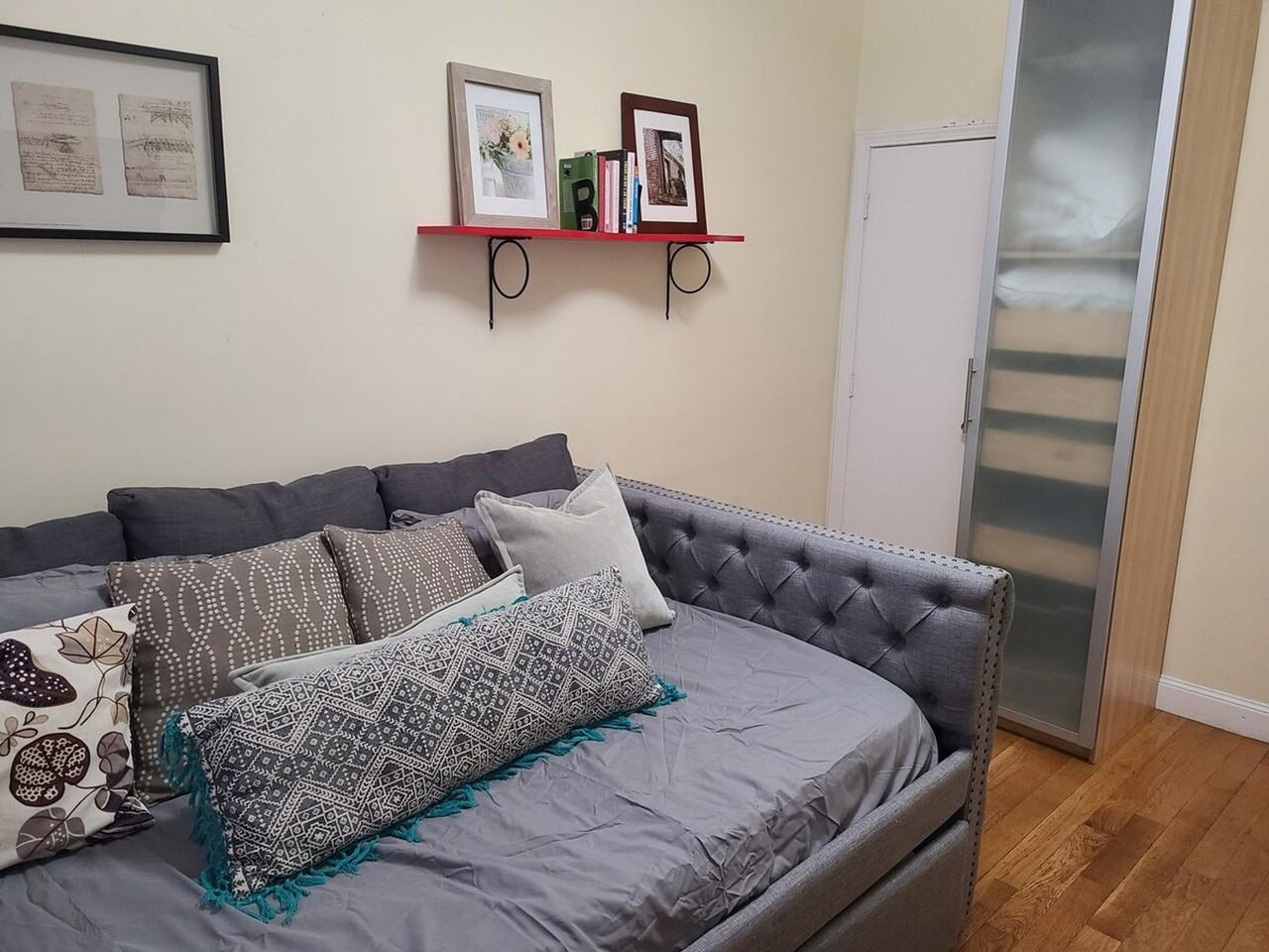 155 Porter St #1364237P - Photo 2 of 20