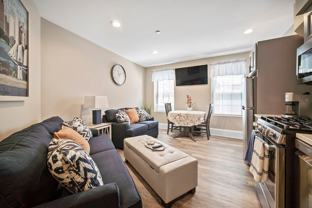 472 Commercial St - Photo 1 of 1