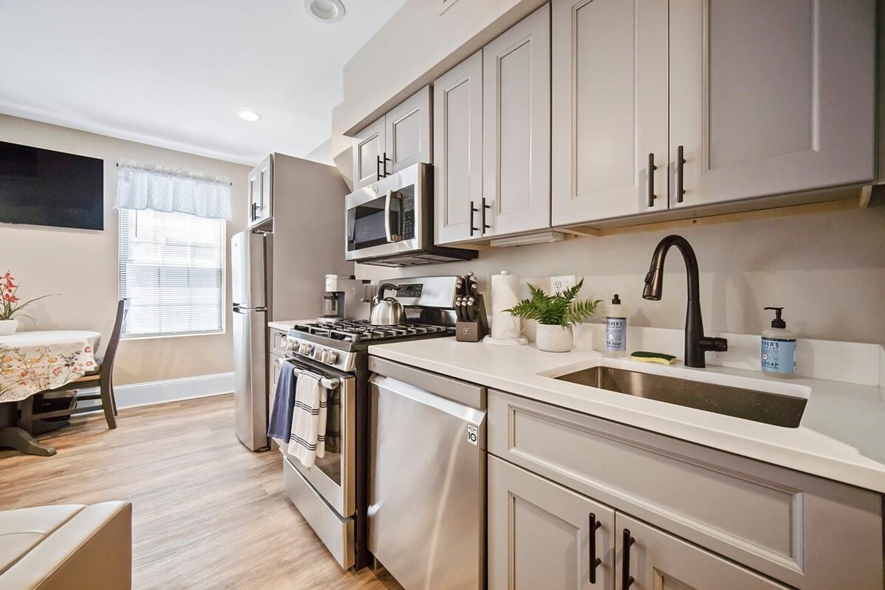 472 Commercial St #1364253P - Photo 5 of 19