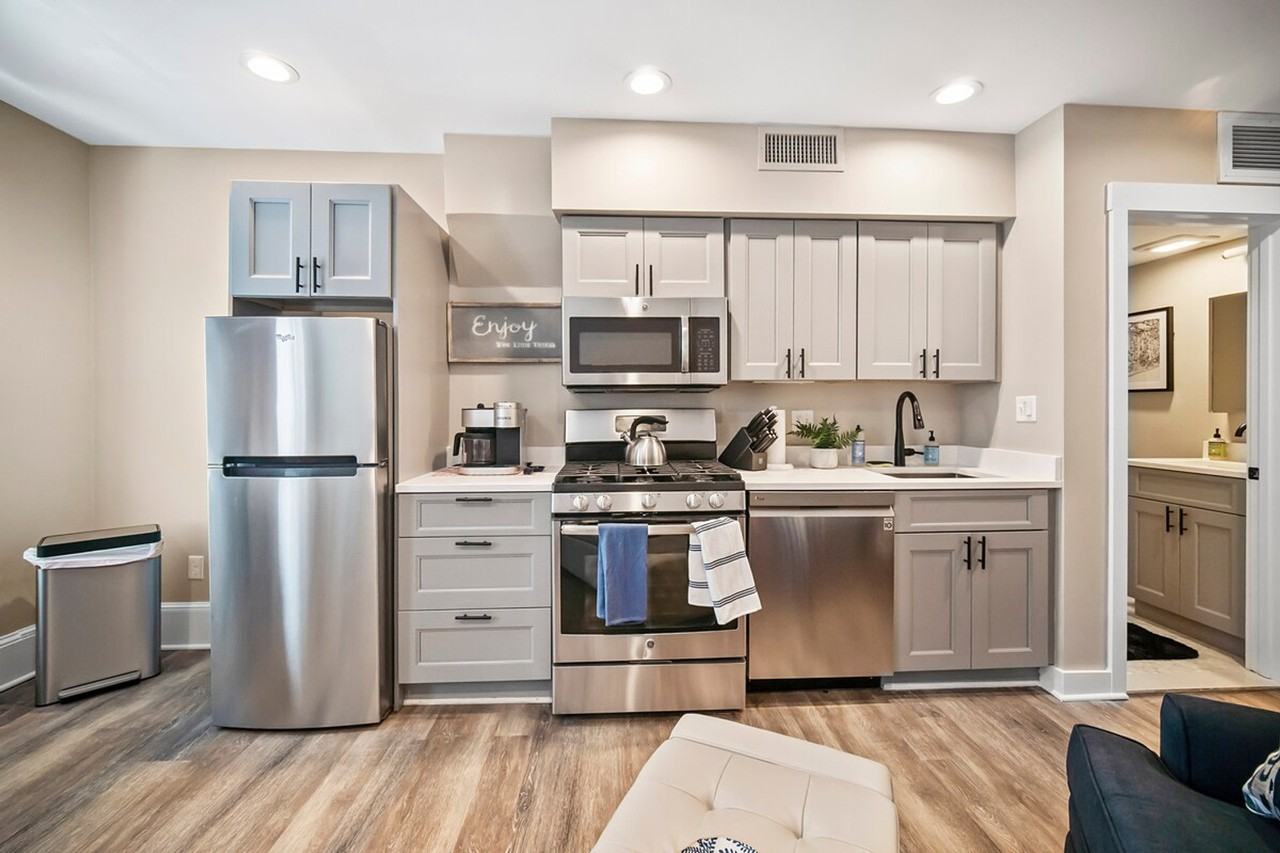 472 Commercial St #1364253P - Photo 7 of 19