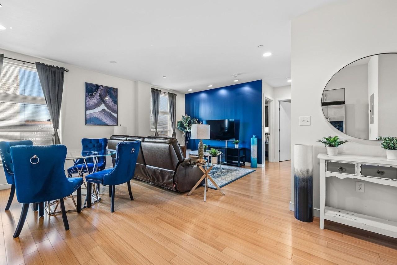 601 Albany St #1240401P - Photo 2 of 20