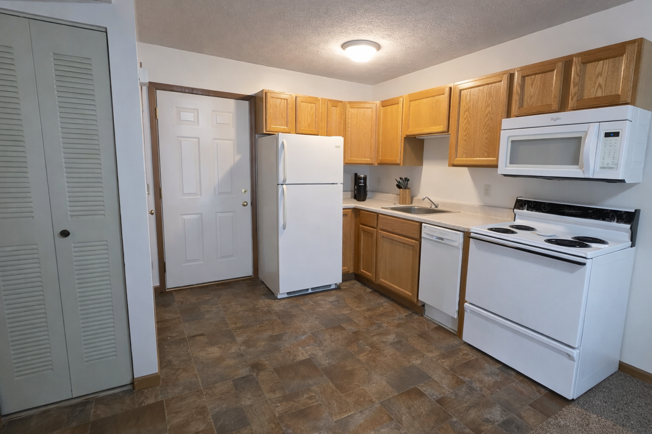 Melrose Place - Photo 5 of 15