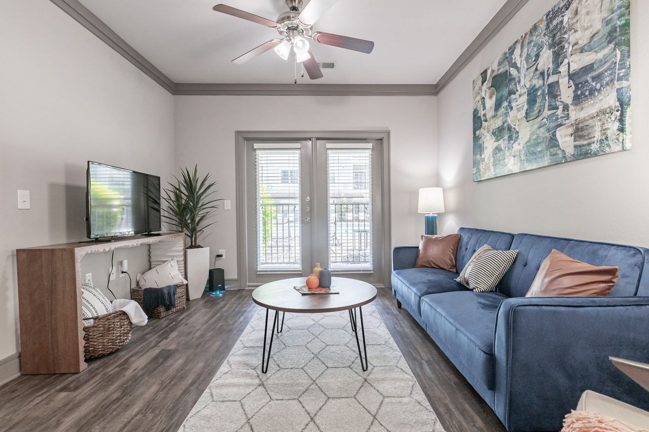 The Manor at Weston - Photo 5 of 30