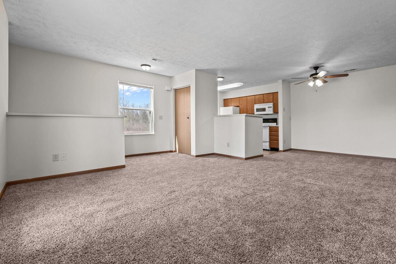 Brookstone Place Apartments - Photo 4 of 24